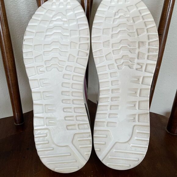 Metallic Shine Slip On Shoes Size 9 - Picture 7 of 7